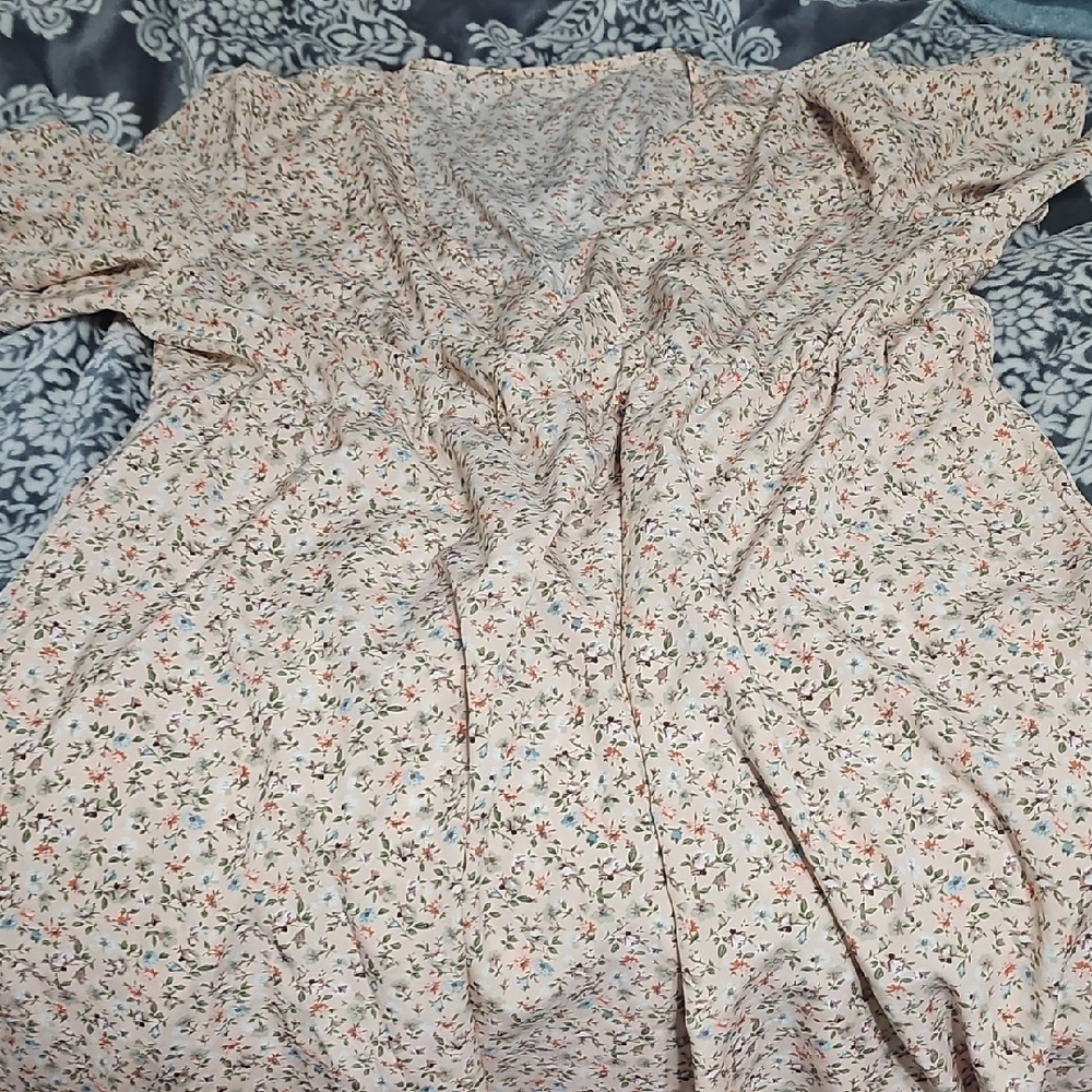 SHEIN Floral Blouse in Cream and Multicolor